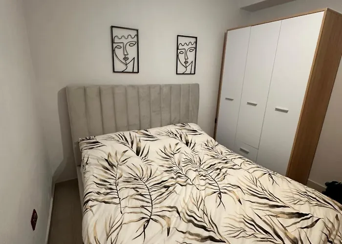 아파트 Jolas House